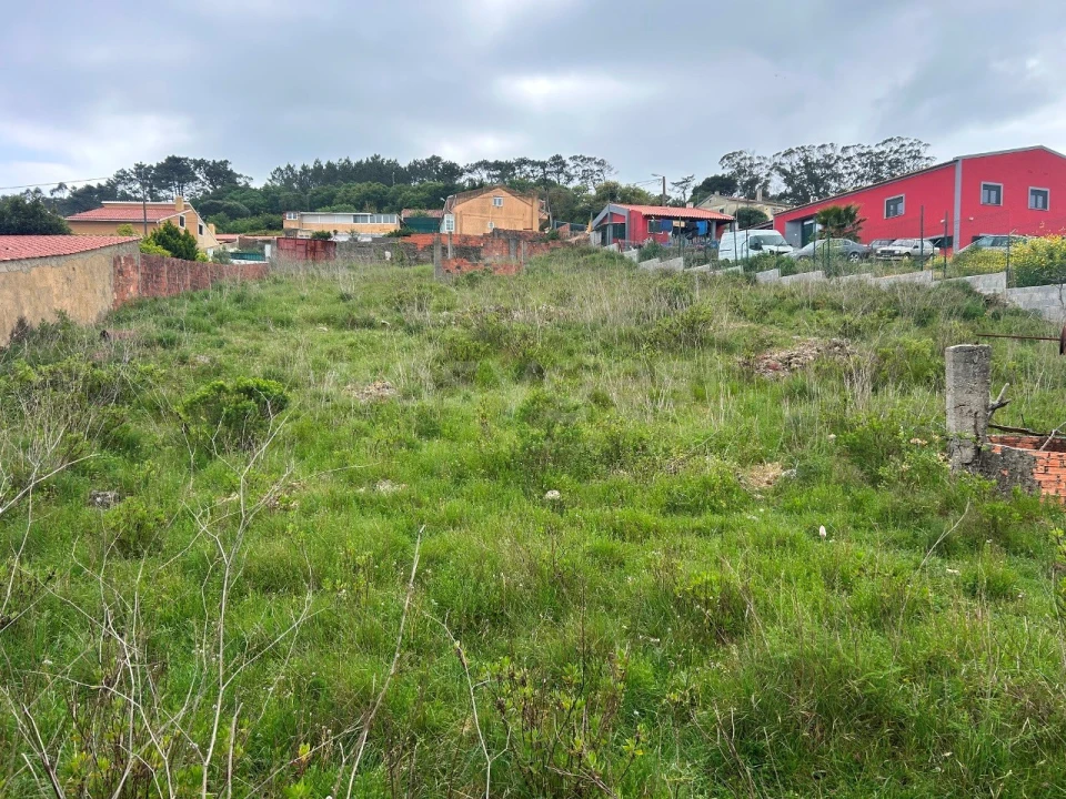 Terreno para Venda em Almargem do Bispo, Pêro Pinheiro e Montelavar Foto 1