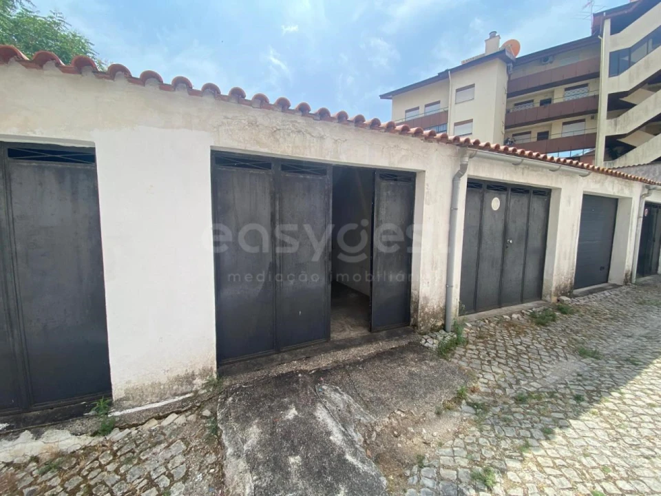 Apartamento T2 para Venda em Santa Clara e Castelo Viegas Foto 13