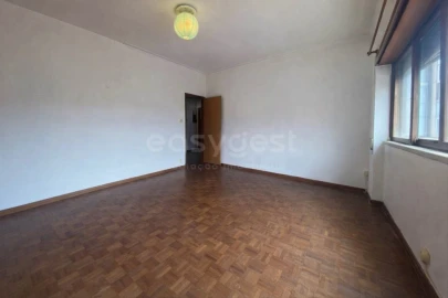 Apartamento T2 para Venda em Santa Clara e Castelo Viegas