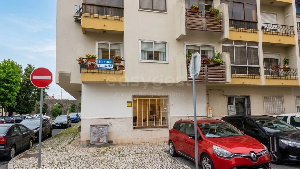 Apartamento T2 para Venda em Venteira Foto 2