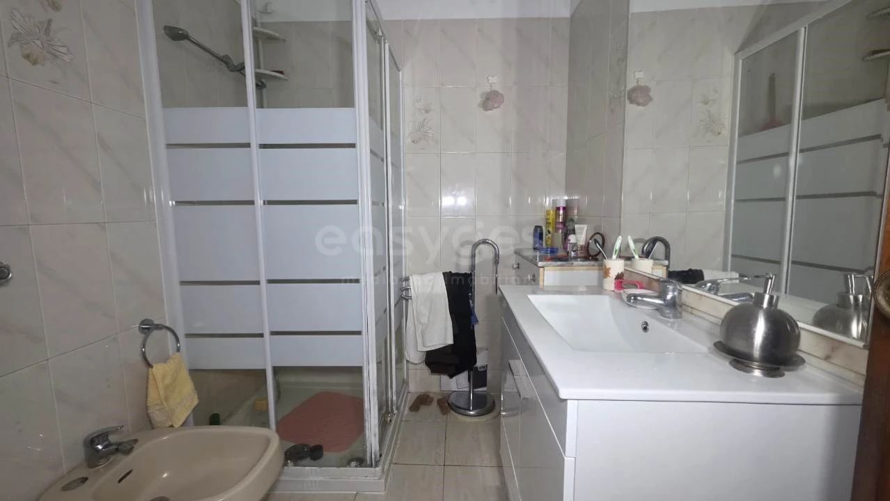 Apartamento T2 para Venda em Venteira Foto 14