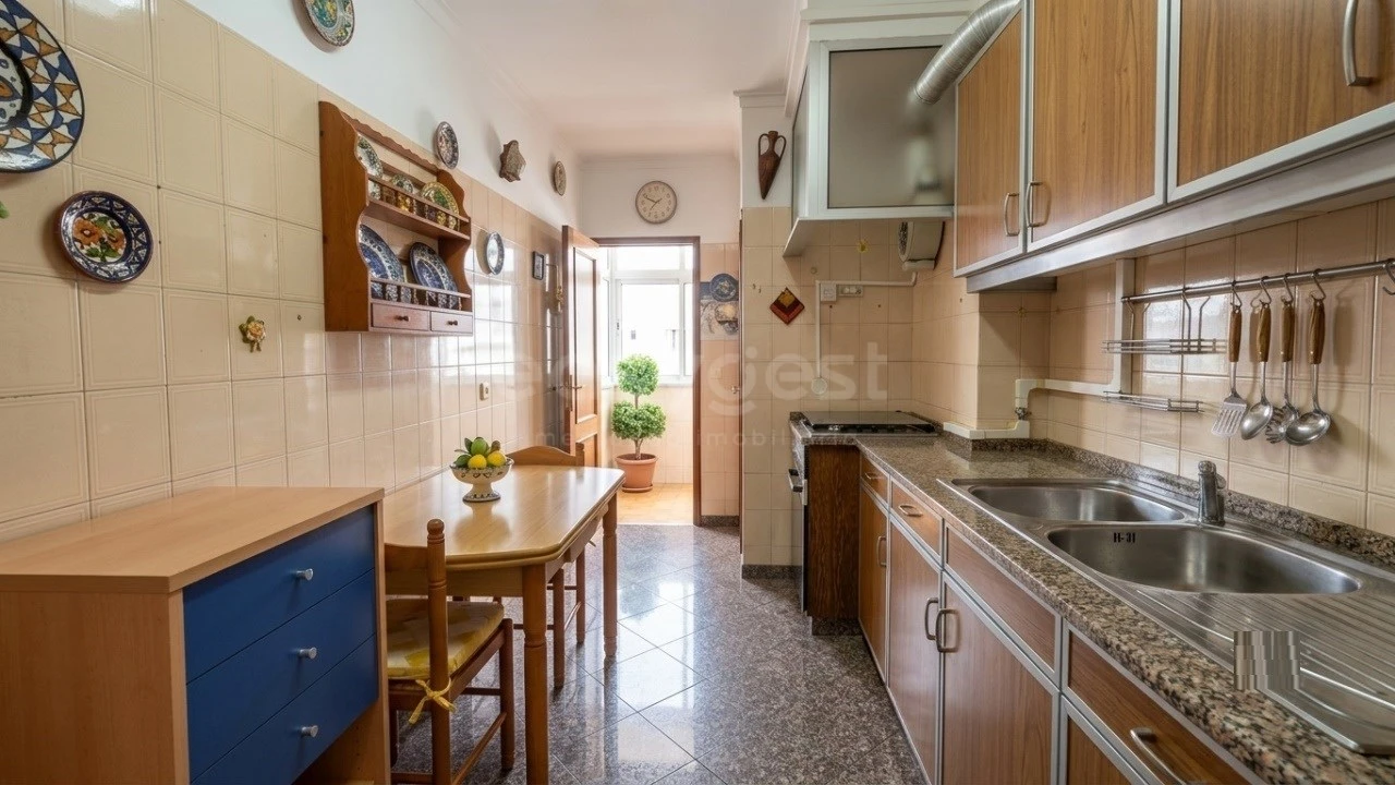 Apartamento T2 para Venda em Venteira Foto 17