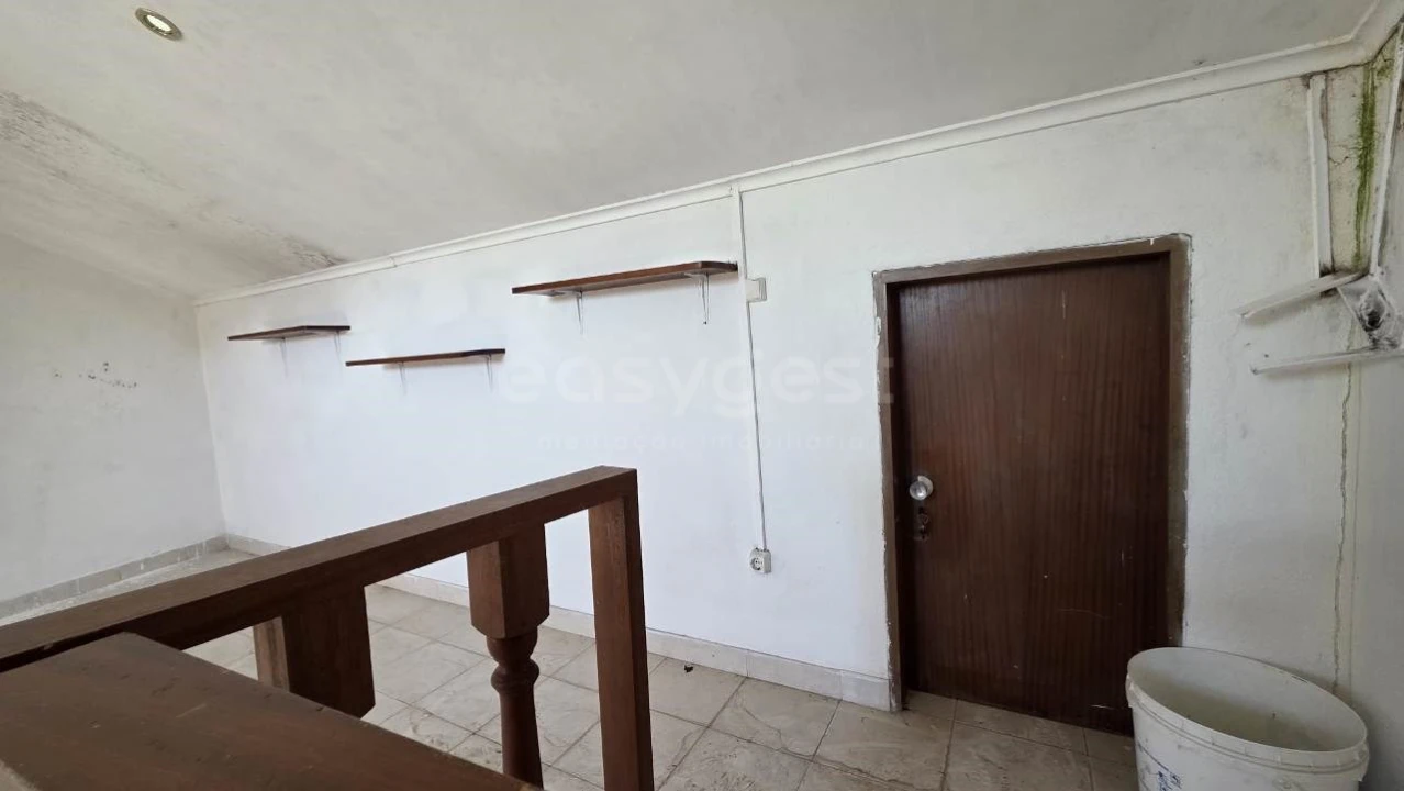 Moradia T3 para Venda em Aguas Belas Foto 17