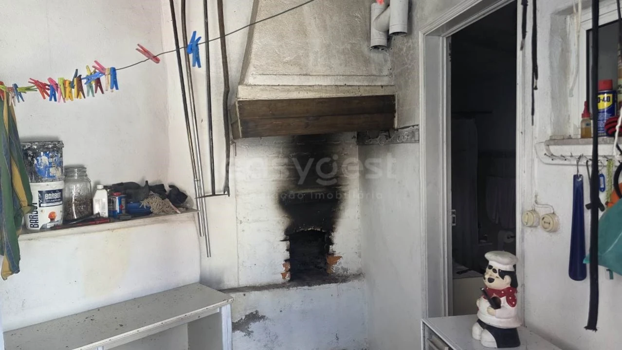 Moradia T3 para Venda em Aguas Belas Foto 23