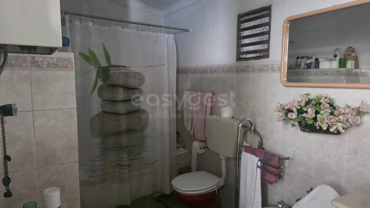 Moradia T3 para Venda em Aguas Belas Foto 24