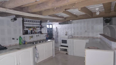 Moradia T3 para Venda em Aguas Belas