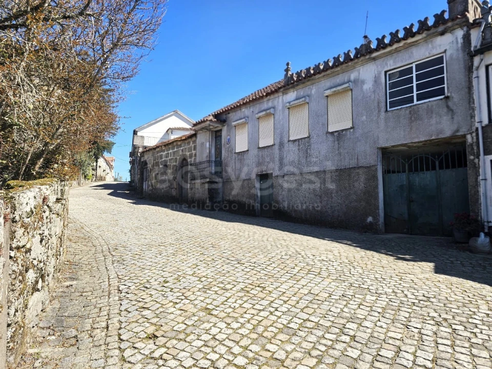 Moradia T3 para Venda em Moimenta de Maceira Dão e Lobelhe do Mato Foto 1