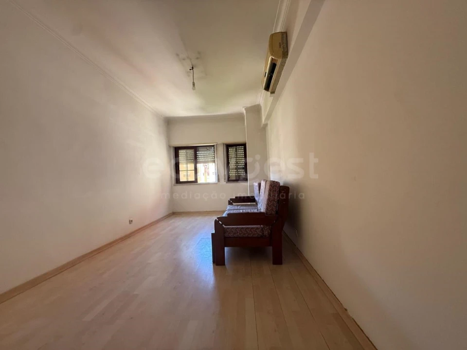 Apartamento T3 para Venda em Odivelas Foto 15