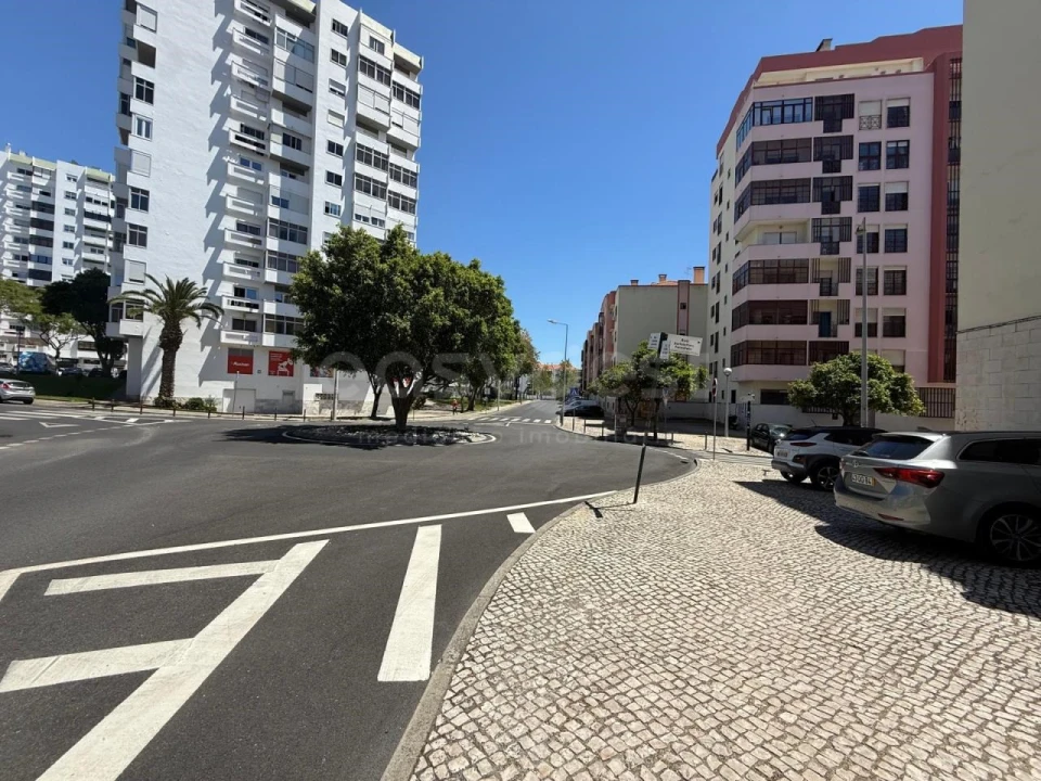Apartamento T3 para Venda em Odivelas Foto 25