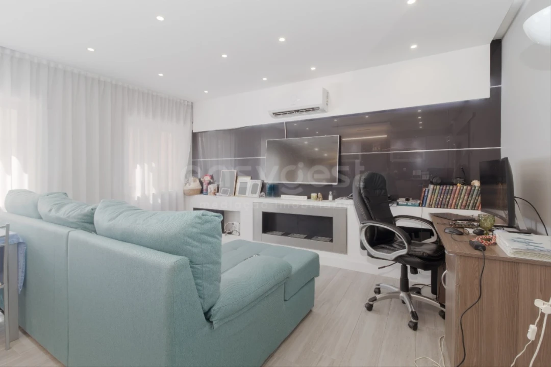 Apartamento T2 para Venda em Quinta do Conde Foto 3