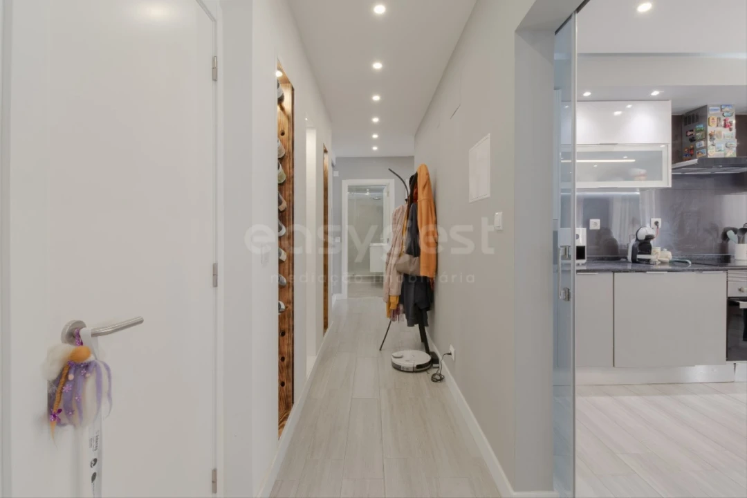 Apartamento T2 para Venda em Quinta do Conde Foto 6