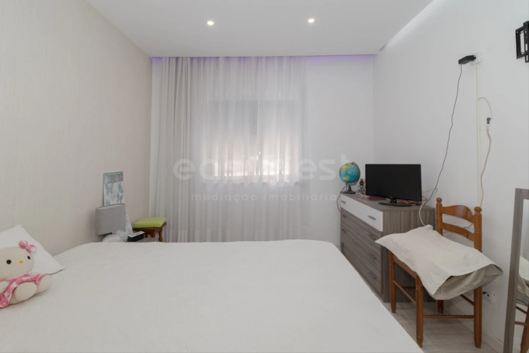 Apartamento T2 para Venda em Quinta do Conde Foto 13