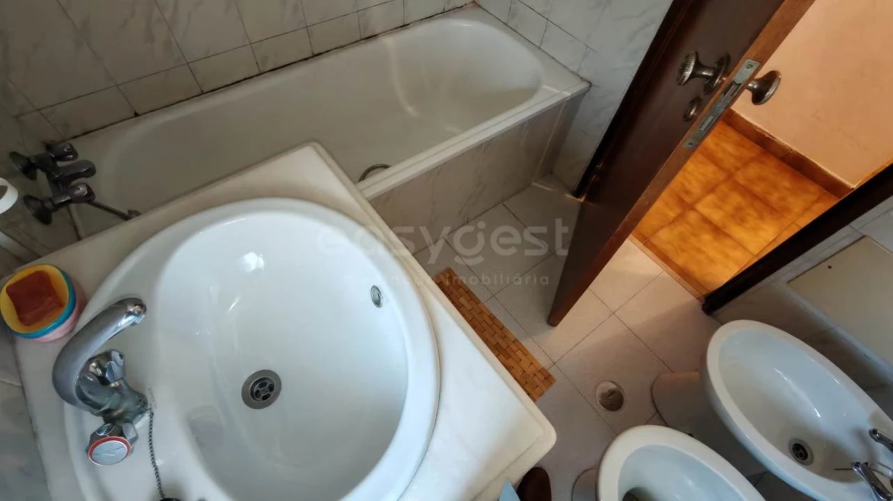 Apartamento T3 para Venda em São João Baptista e Santa Maria dos Olivais Foto 12