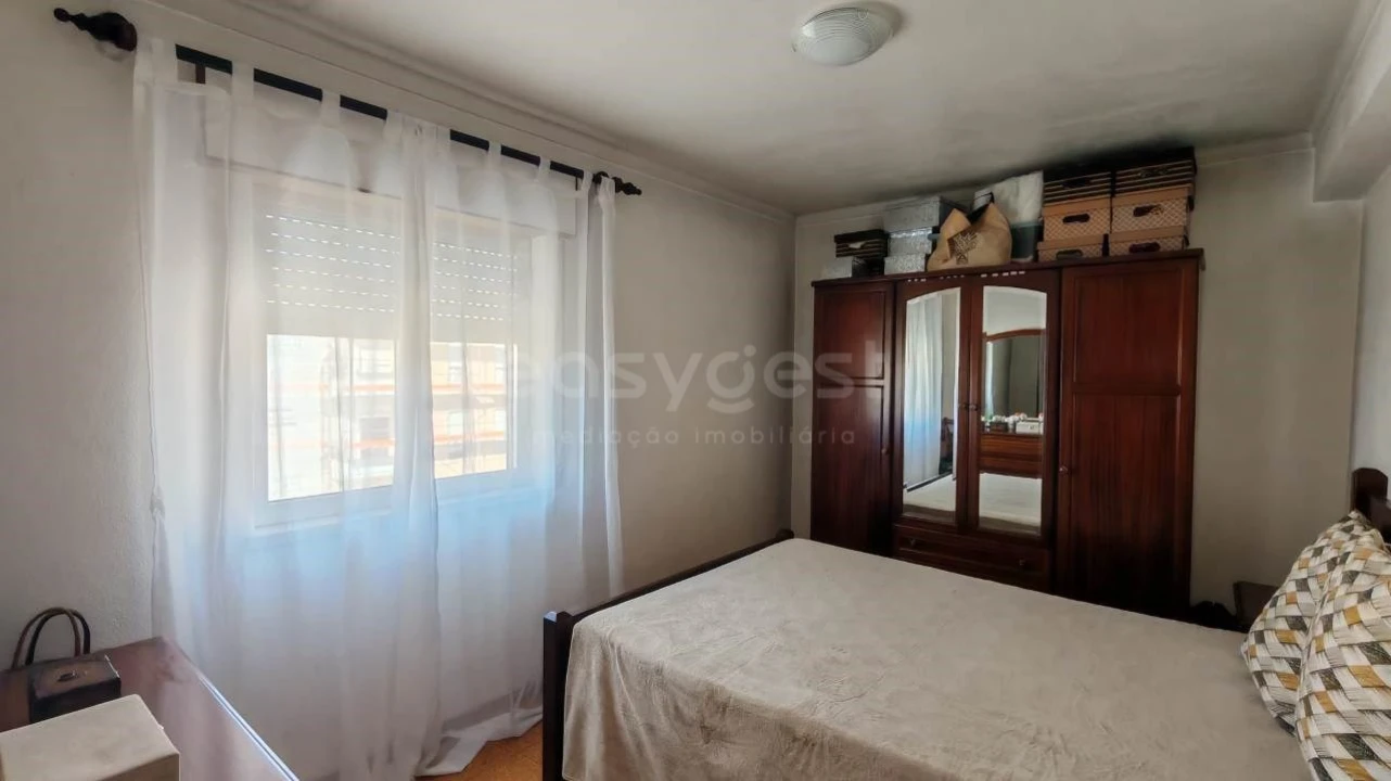 Apartamento T3 para Venda em São João Baptista e Santa Maria dos Olivais Foto 15