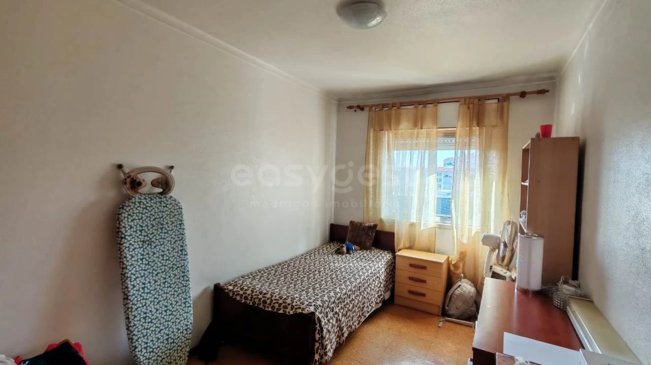Apartamento T3 para Venda em São João Baptista e Santa Maria dos Olivais Foto 18