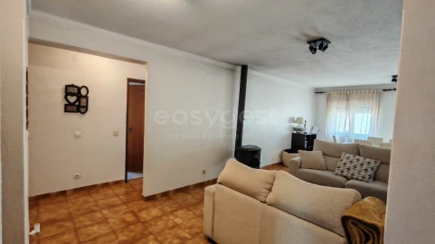 Apartamento T3 para Venda em São João Baptista e Santa Maria dos Olivais