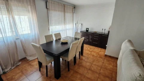 Apartamento T3 para Venda em São João Baptista e Santa Maria dos Olivais