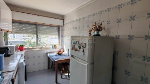 Apartamento T3 para Venda em São João Baptista e Santa Maria dos Olivais