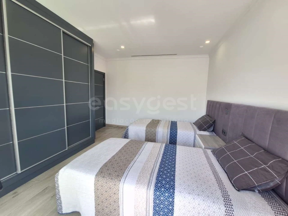Moradia T3 para Venda em Portimão Foto 29