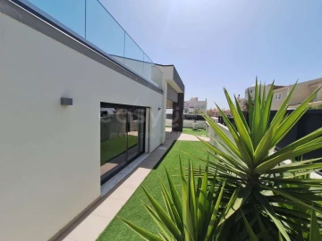 Moradia T3 para Venda em Portimão