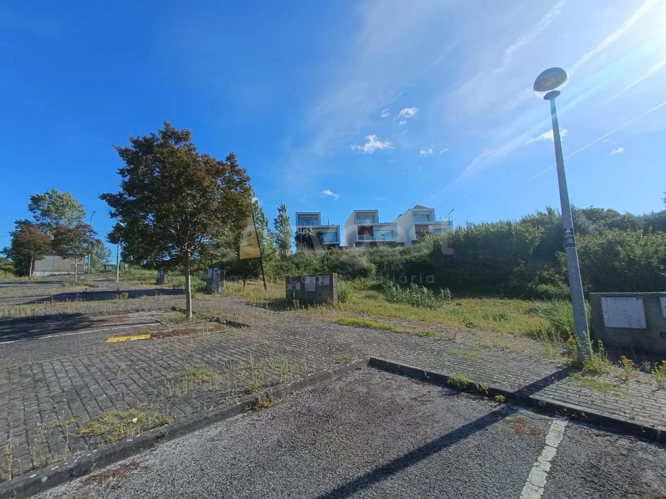 Terreno para Venda em Torres Novas (Santa Maria, Salvador e Santiago) Foto 1