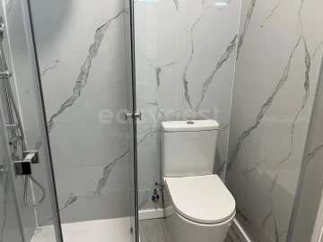 Apartamento T1 para Venda em Venteira