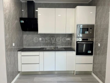 Apartamento T1 para Venda em Venteira