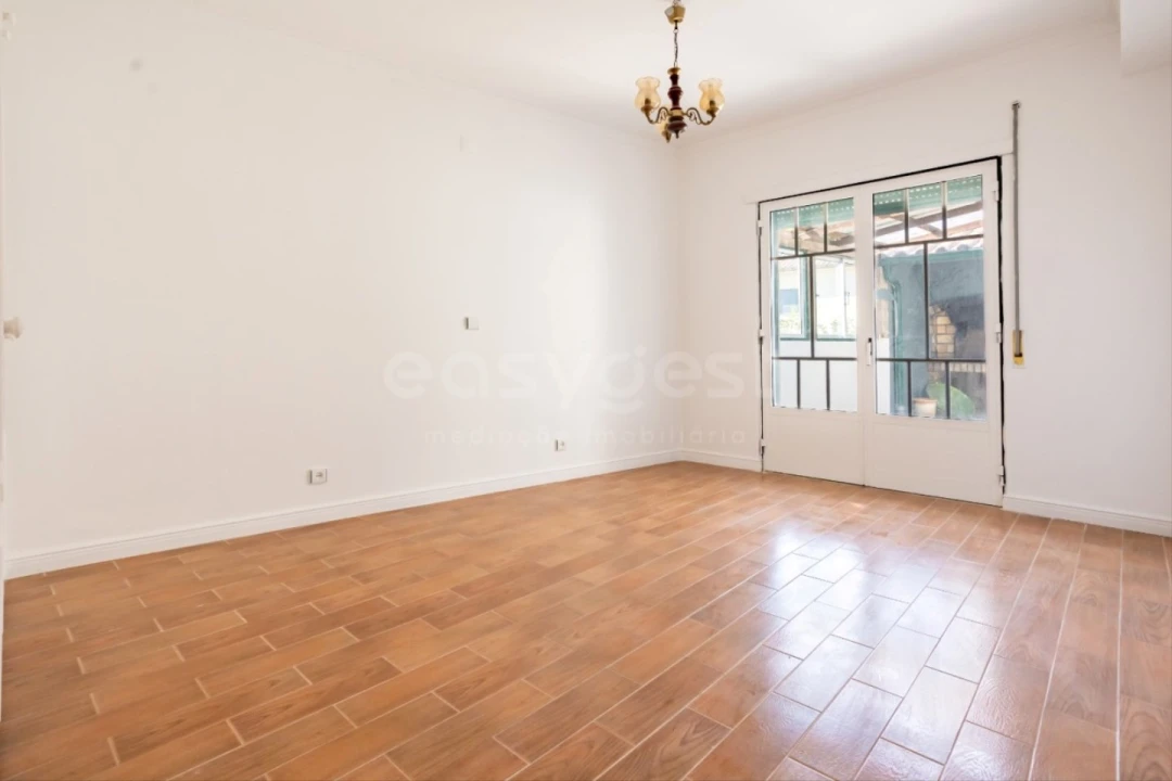 Moradia T5 para Venda em Espite Foto 23