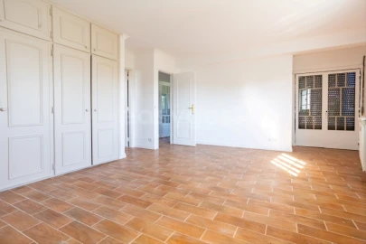 Moradia T5 para Venda em Espite