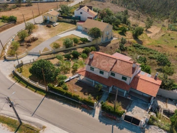 Moradia T5 para Venda em Espite