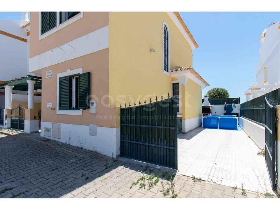 Moradia T4 para Venda em Vila Nova de Cacela Foto 2