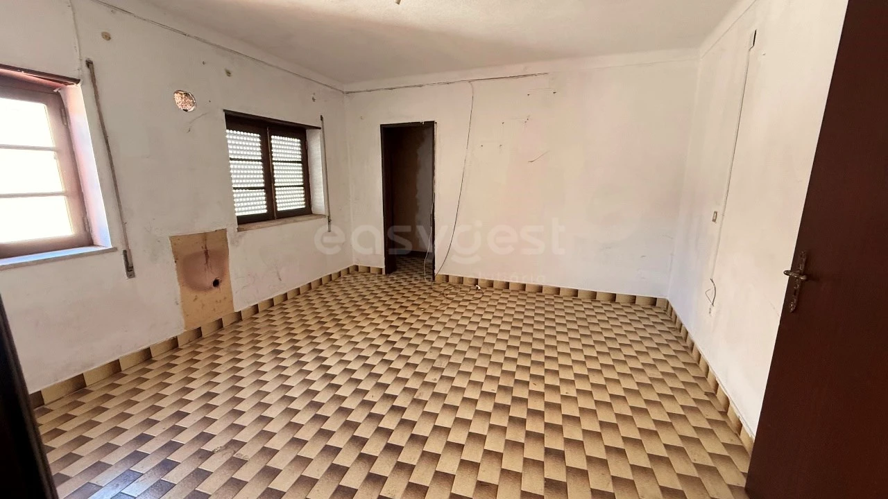 Moradia T4 para Venda em Idanha-A-Nova e Alcafozes Foto 3