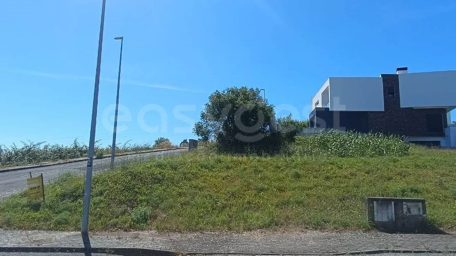 Terreno para Venda em Torres Novas (Santa Maria, Salvador e Santiago)