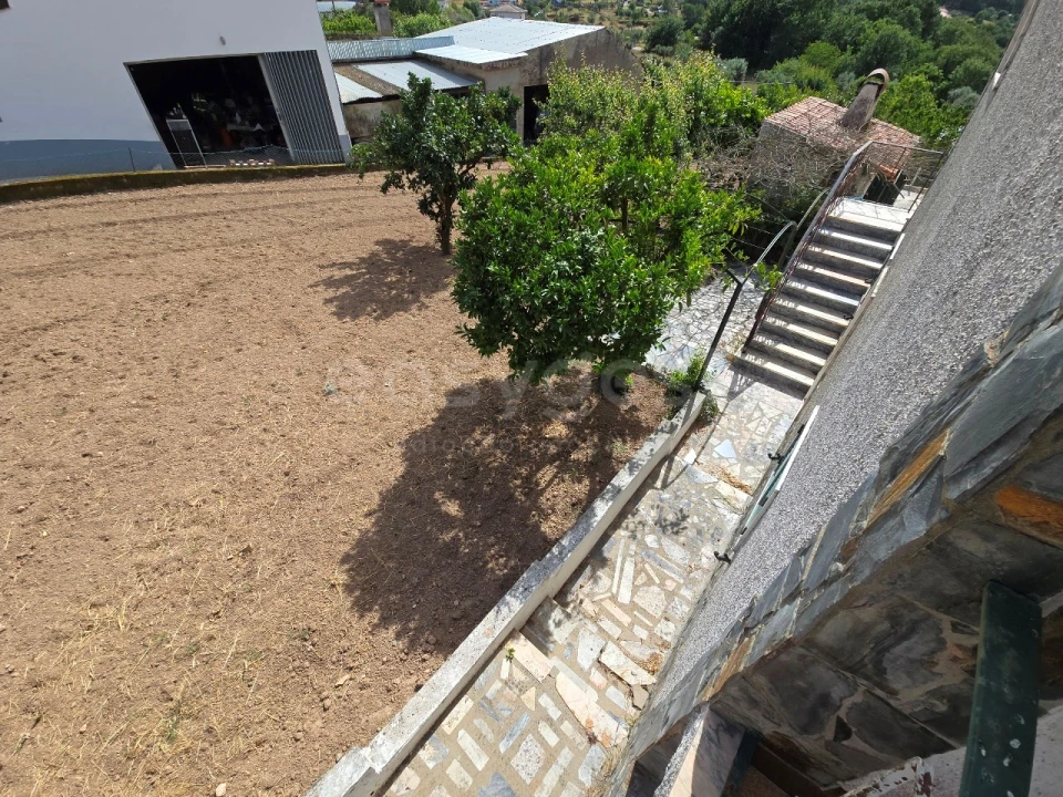 Moradia T4 para Venda em Espariz e Sinde Foto 20