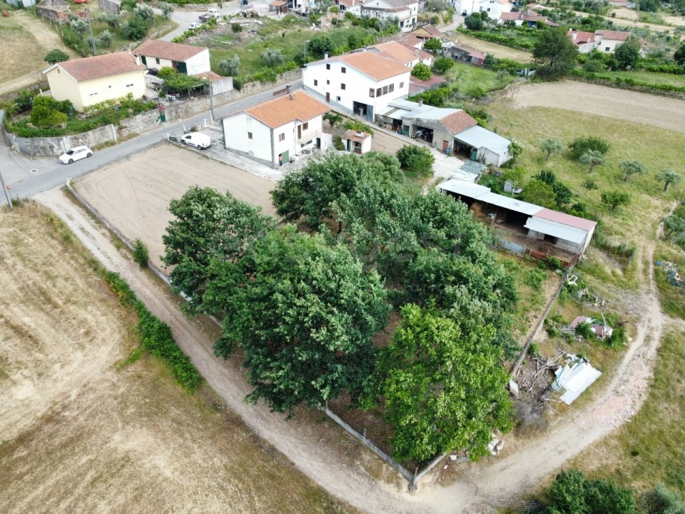 Moradia T4 para Venda em Espariz e Sinde Foto 24