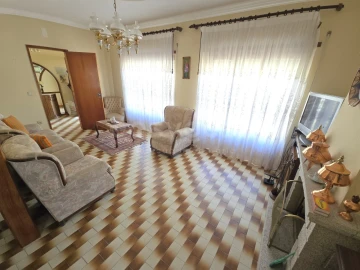 Moradia T4 para Venda em Espariz e Sinde