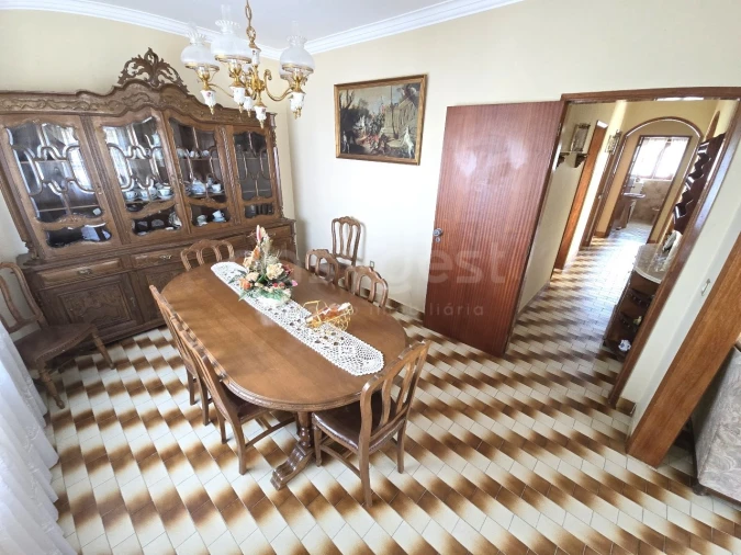 Moradia T4 para Venda em Espariz e Sinde Foto 3