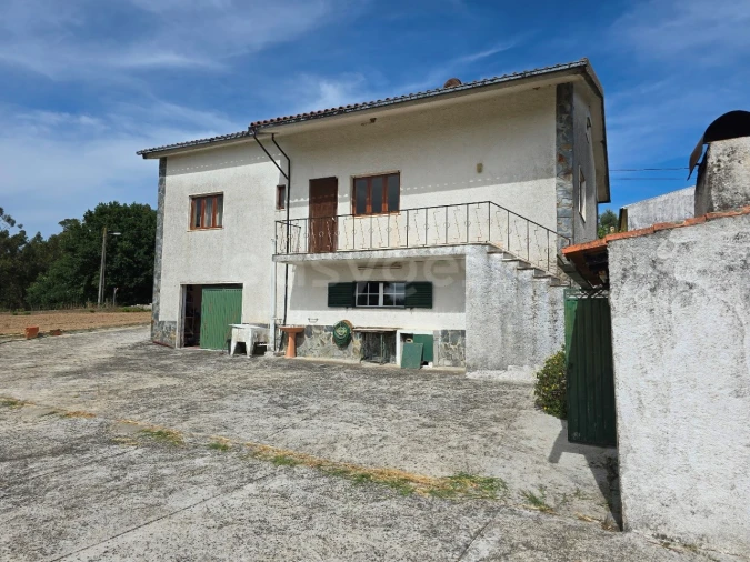 Moradia T4 para Venda em Espariz e Sinde Foto 16