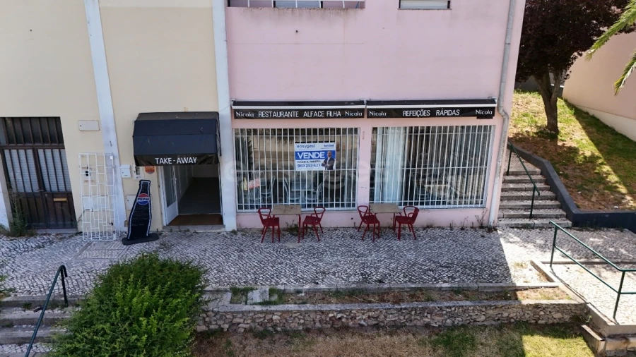 Loja para Venda em União das Freguesias de Setúbal