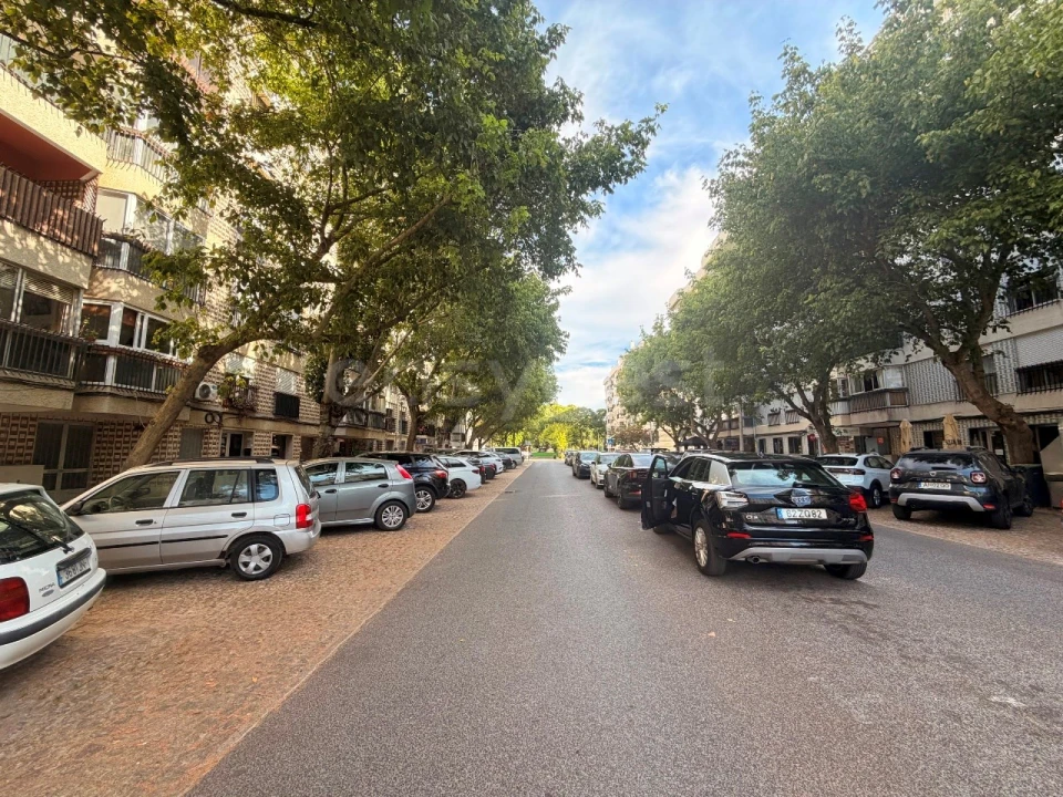 Apartamento T3 para Venda em União das Freguesias de Setúbal Foto 3