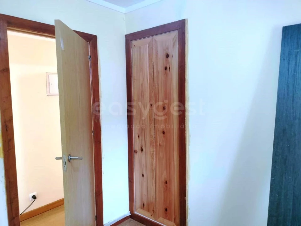 Moradia T2 para Venda em Vila Nova Foto 10