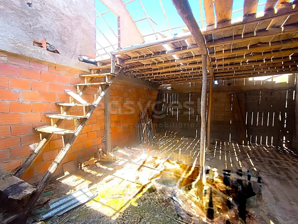 Moradia T4 para Venda em Chãos Foto 23