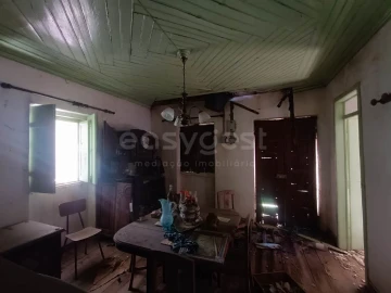 Moradia T4 para Venda em Chãos