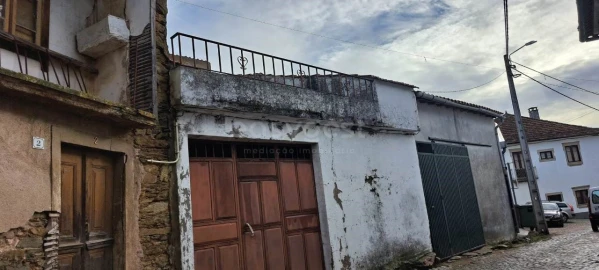 Moradia T4 para Venda em Brunhoso