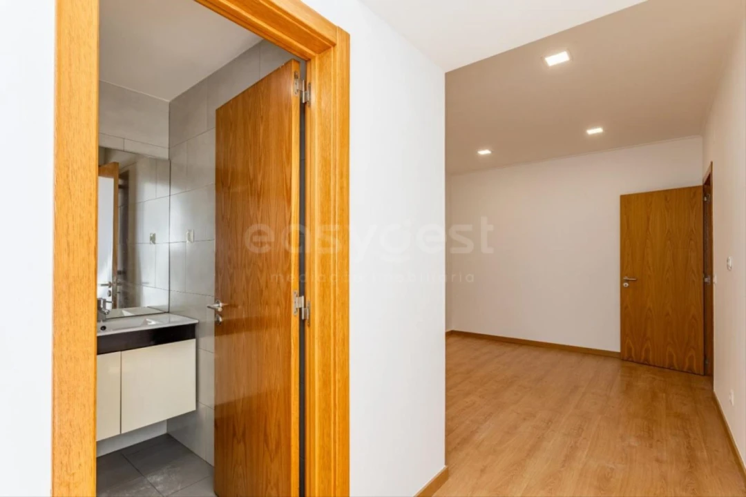 Apartamento T2 para Venda em Arroios Foto 7