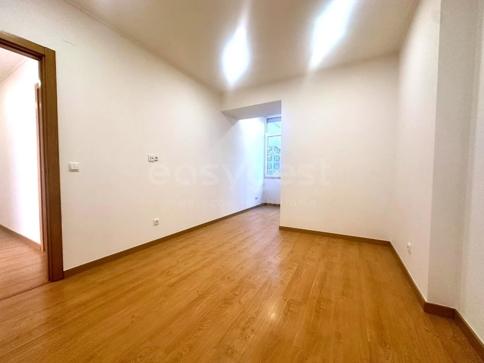 Apartamento T2 para Venda em Arroios Foto 12