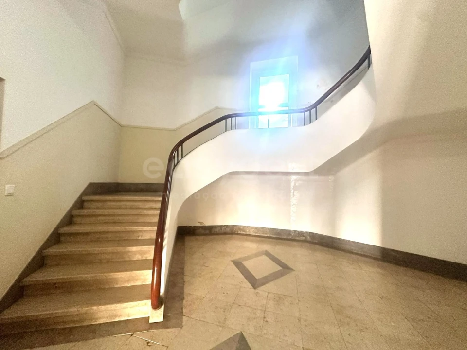 Apartamento T2 para Venda em Arroios Foto 15