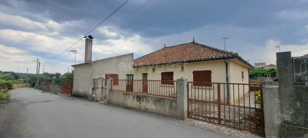 Moradia T4 para Venda em Bemposta