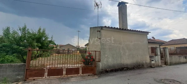Moradia T4 para Venda em Bemposta