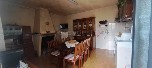 Moradia T4 para Venda em Bemposta